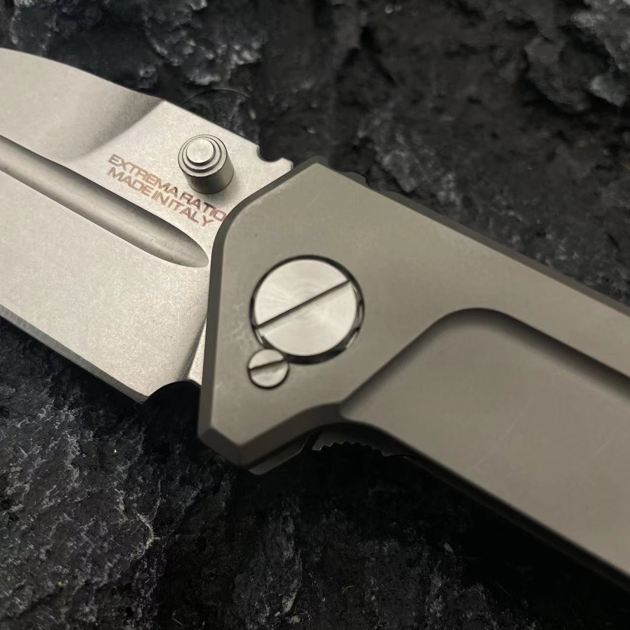 BOULDER - TITANIUM ALLOY FOLDING EDC